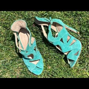 Beautiful Turquoise Zara Suede heels 💚